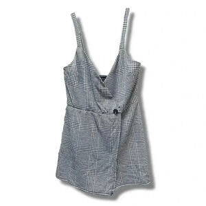 Polly & Esther Women's M Black/White Gingham Romper Spandex Rayon Blend